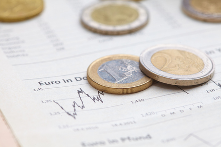 A Comprehensive Guide to Active vs Passive Investing with Funds and ETFs in the UK