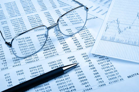 Taking Advantage of HMRC Tax Reliefs: Maximising Your Returns with VCTs in the UK
