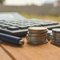 The Role of Financial Advice: Navigating Annuities and Drawdown in the UK Retirement Landscape
