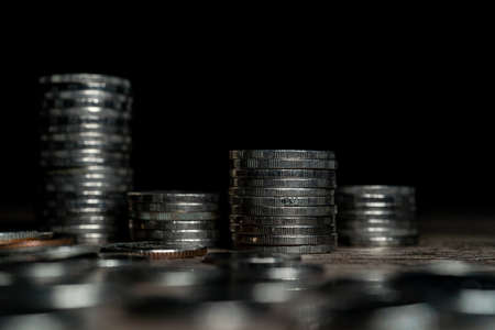 Using Dividend Stocks to Build Passive Income: UK-Focused Advice