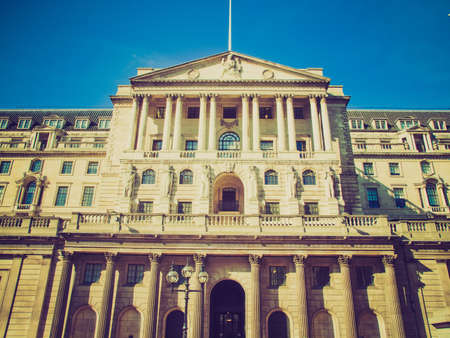 Making Sense of the MPC: How the Bank of England’s Monetary Policy Committee Operates and Decides