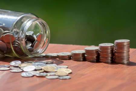 Building a Balanced UK Portfolio: Combining Mutual Funds and ETFs Effectively