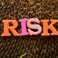 How to Manage Risk in Your ISA and SIPP during a UK Recession
