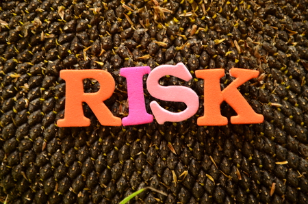 How to Manage Risk in Your ISA and SIPP during a UK Recession