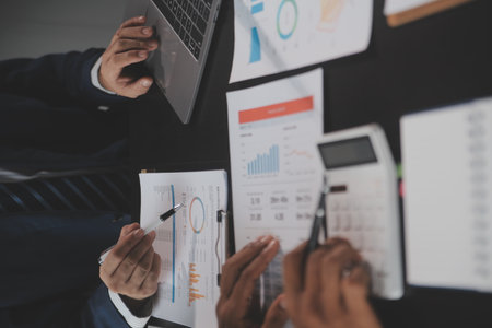 Creating a Diversified Portfolio Using UK Online Platforms: Tools and Strategies